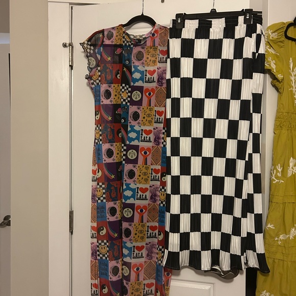 Dressed in LALA Dresses & Skirts - (SOLD) do not purchase Dressed in LaLa midi mesh checkered dress